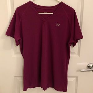 Under Armour relaxed fit v-neck short sleeve shirt